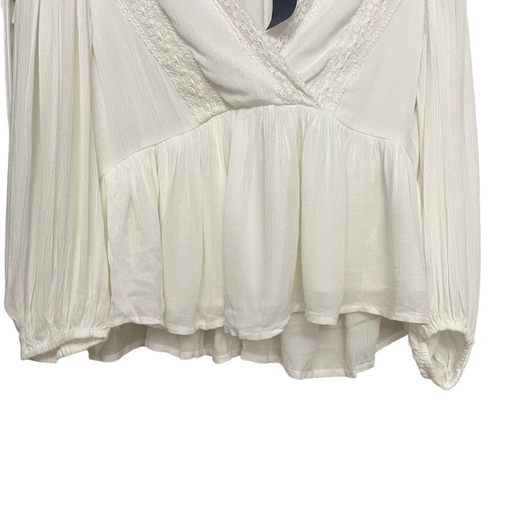 NWT! Hollister White V-neck Long Sleeve Peasant Top Size S - Picture 4 of 10